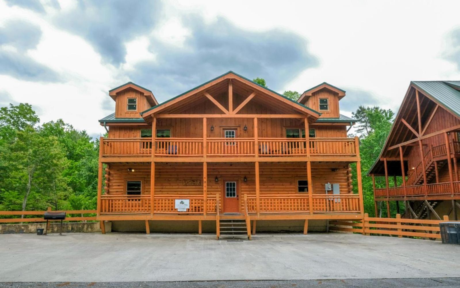 Emerald And Evergreen At Sherwood Gatlinburg Exterior foto